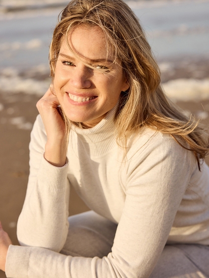 JOLANDA VAN DER LINDEN